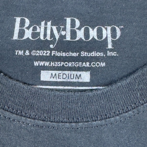 Betty‎ Boop Shirt Adult Medium Black Betty and Roses T shirt - Picture 3 of 10